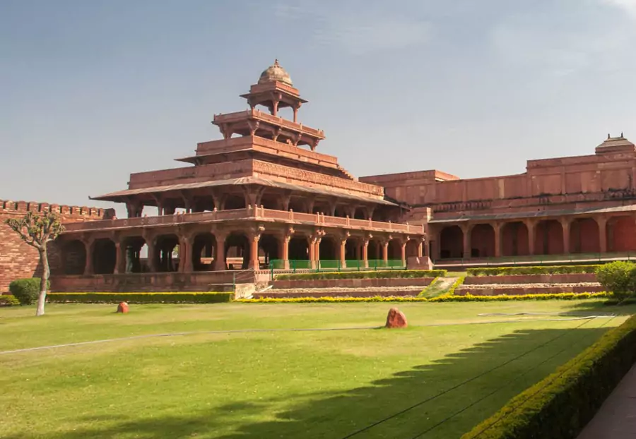 fatehpur-sikri-67daa36312a9e
